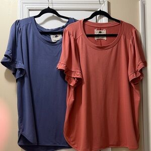 Cupio Short Sleeve Tops in Blue and Coral